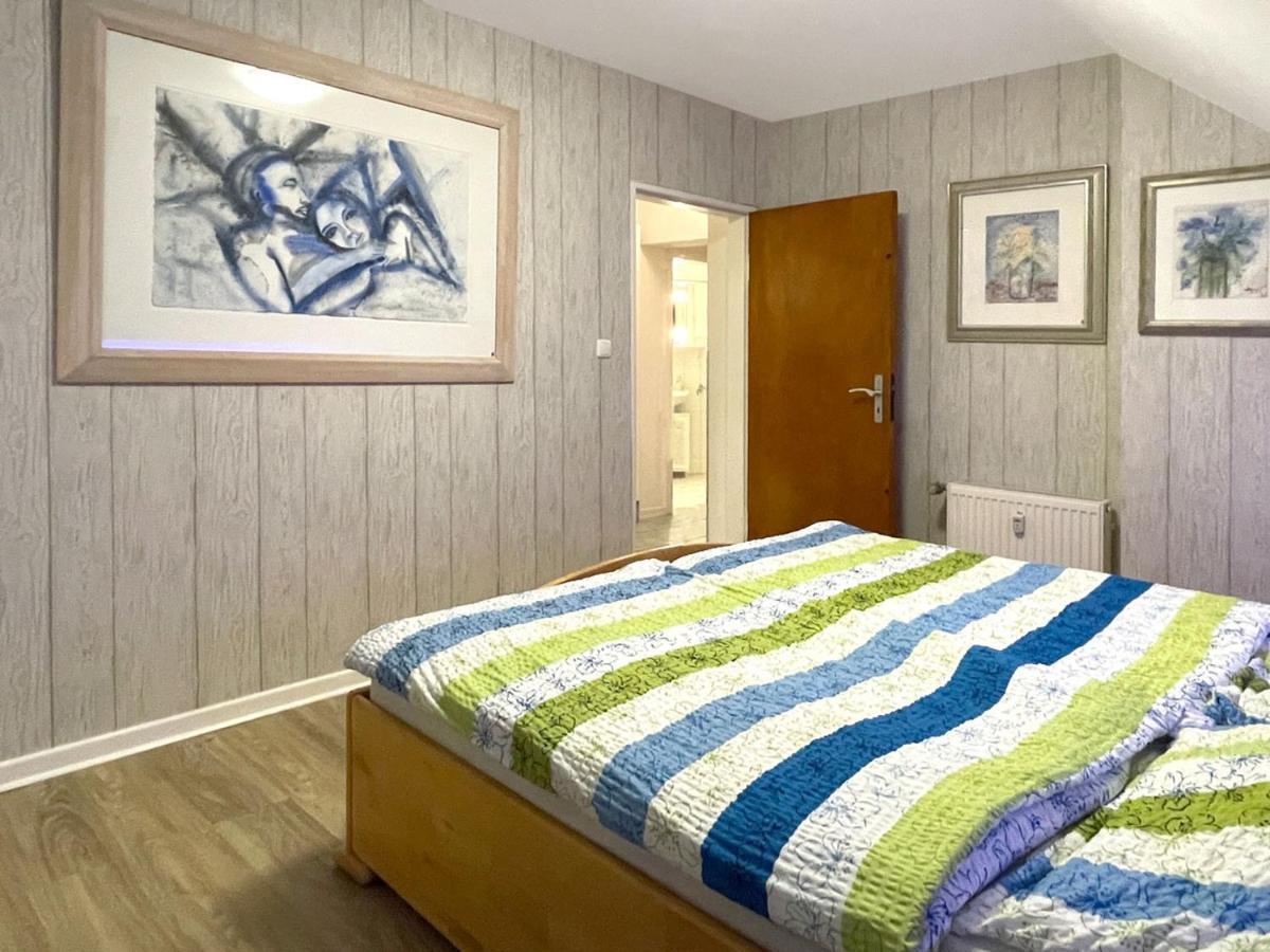 Ferienwohnung Koeln-Poll Bagian luar foto